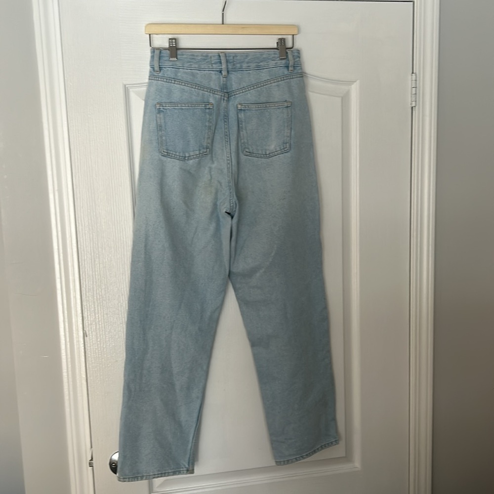 Kotn Unisex anti fit denim - Picture 2 of 2